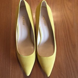 Yellow suede Nine West Heels Sz 10M
